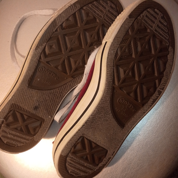 Converse Women's Maroon All Star Chuck Taylor Size 4 Sneakers - Picture 4 of 5